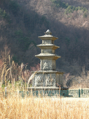 진전사 삼층석탑